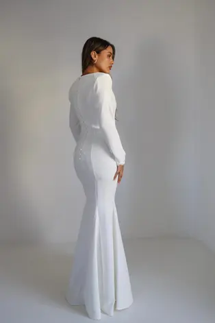 שמלת שיר לבן