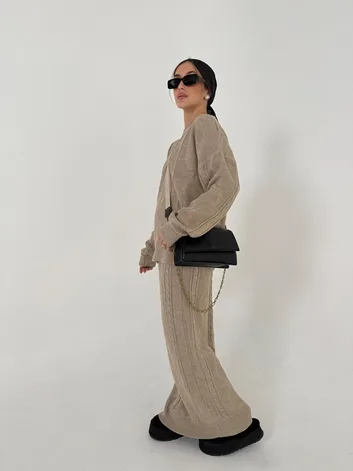 חליפת גל מוקה